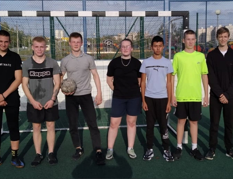 Игры первенства по мини-футболу среди групп первого курса