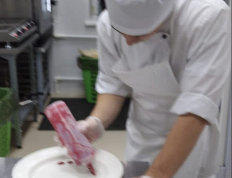 Демонстрационный экзамен по специальности "Поварское и кондитерское дело"